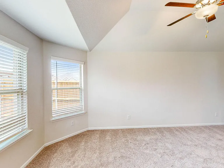 5809 Sandown Dr — Photo 28