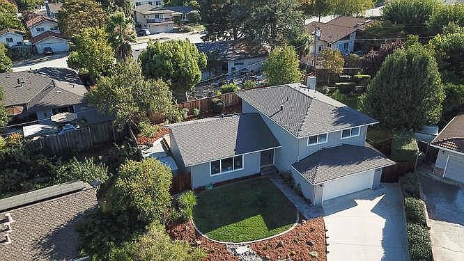 1st image of 950 Vista Ct
