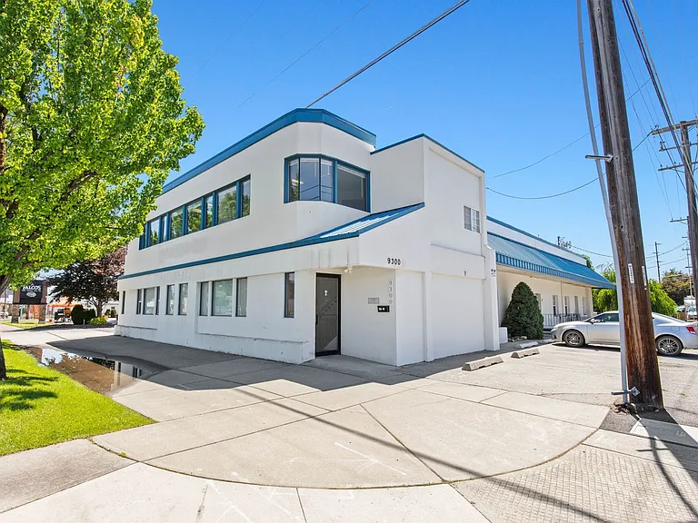 9300 E Sprague Ave — Photo 43