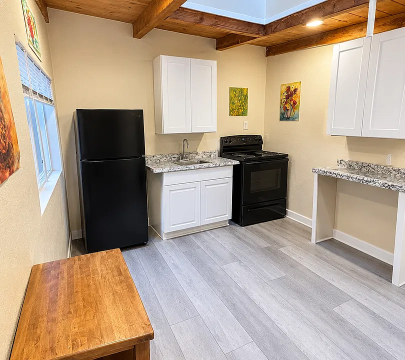 263 Woodland Dr