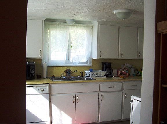 2nd image of 661 Washington St