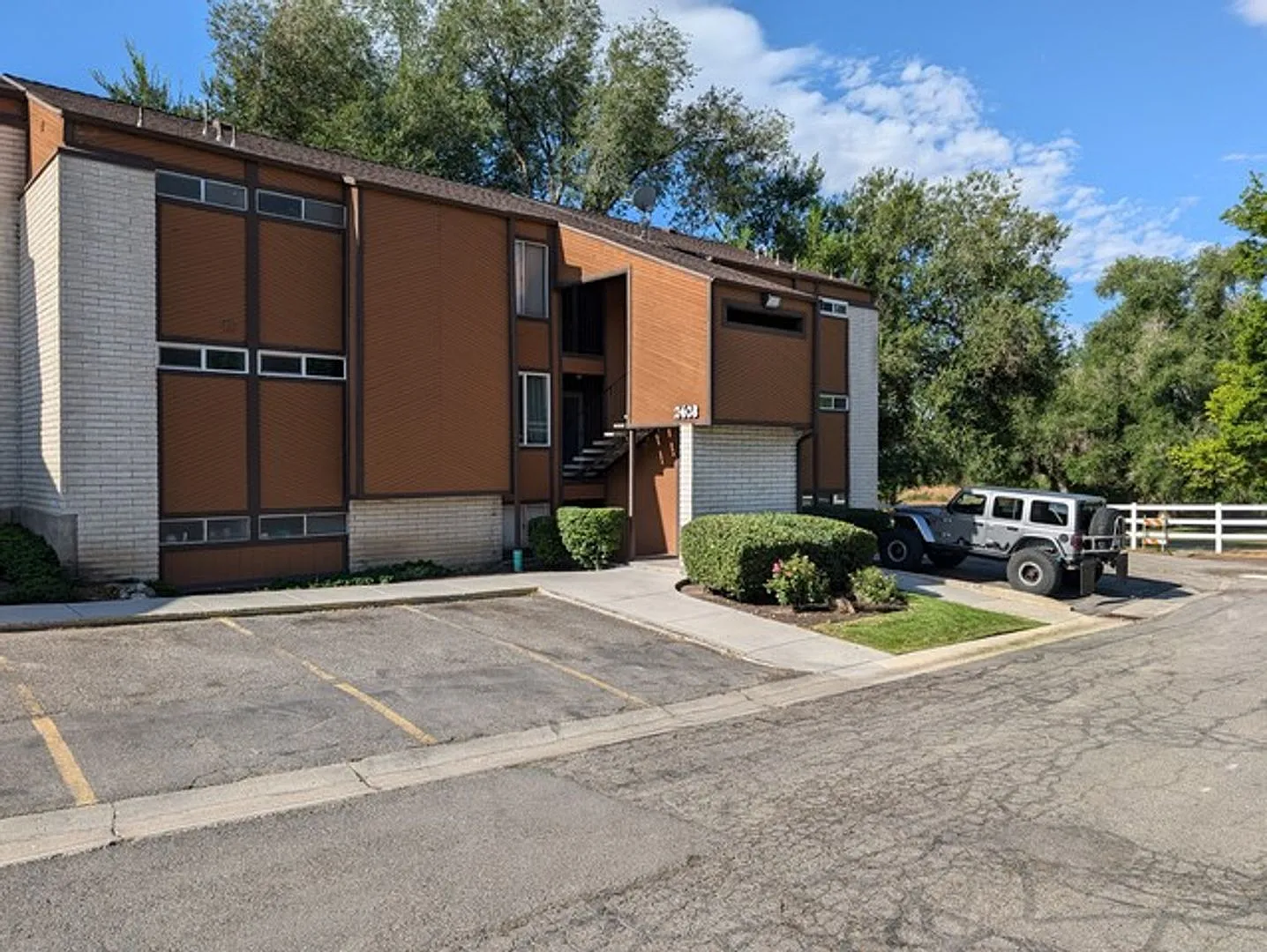 Great location Sugarhouse Condo - 2 Bed / 2 Bath — Photo 1