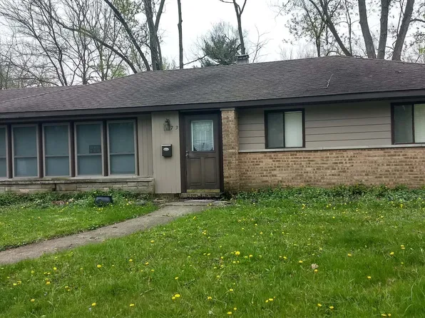73 Blackhawk Dr, Park Forest, IL 60466