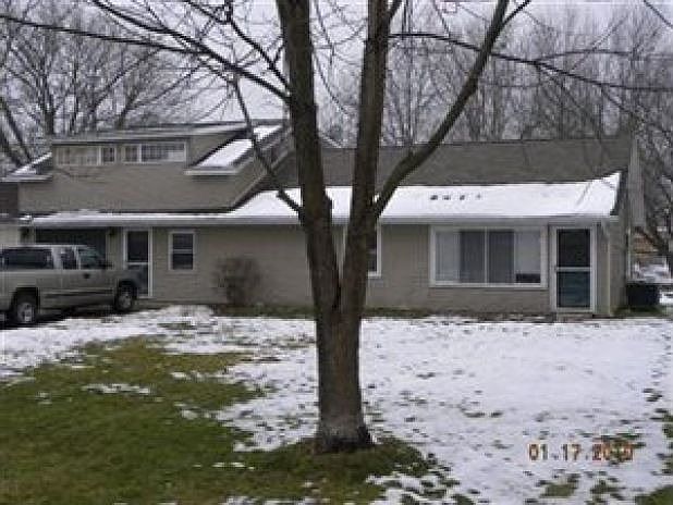 1st image of 12394 Eaton Blvd