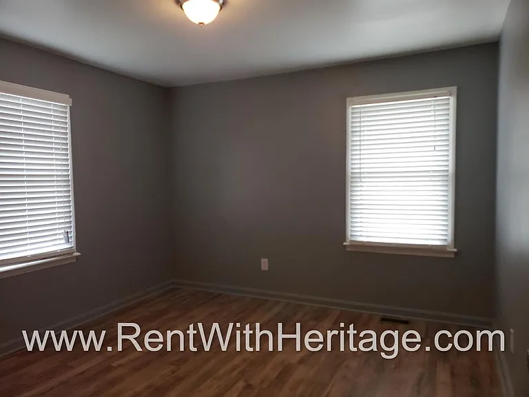 11931 Veterans Memorial Hwy — Photo 21