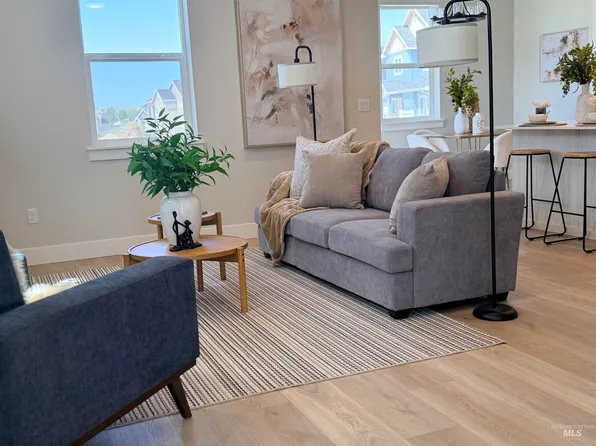 980 E Odyssey St, Kuna, ID 83634