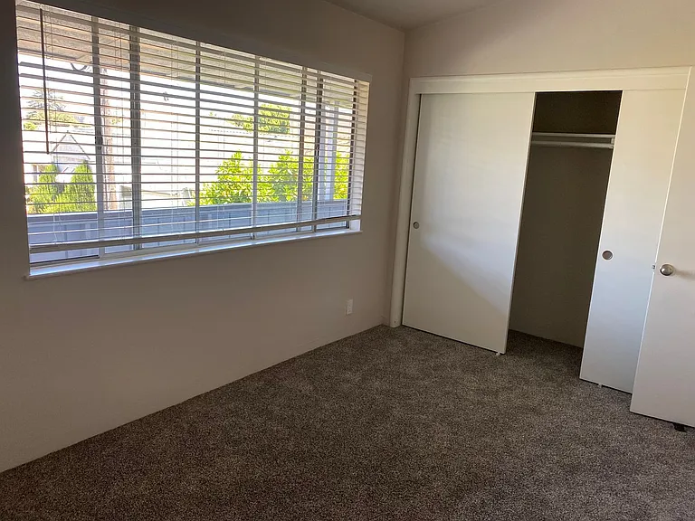 2251 Buena Vista Ave — Photo 11