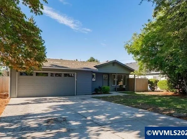 261 SE Dimick St, Dallas, OR 97338