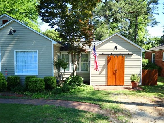 3rd image of 2423 Calloway Dr