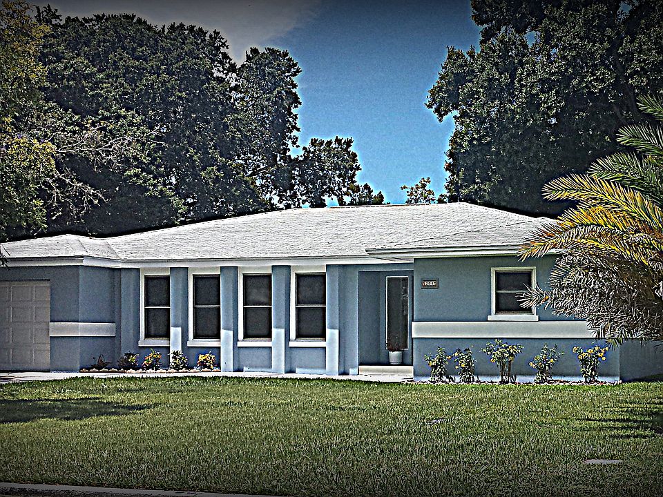 1st image of 204 S Jupiter Ave