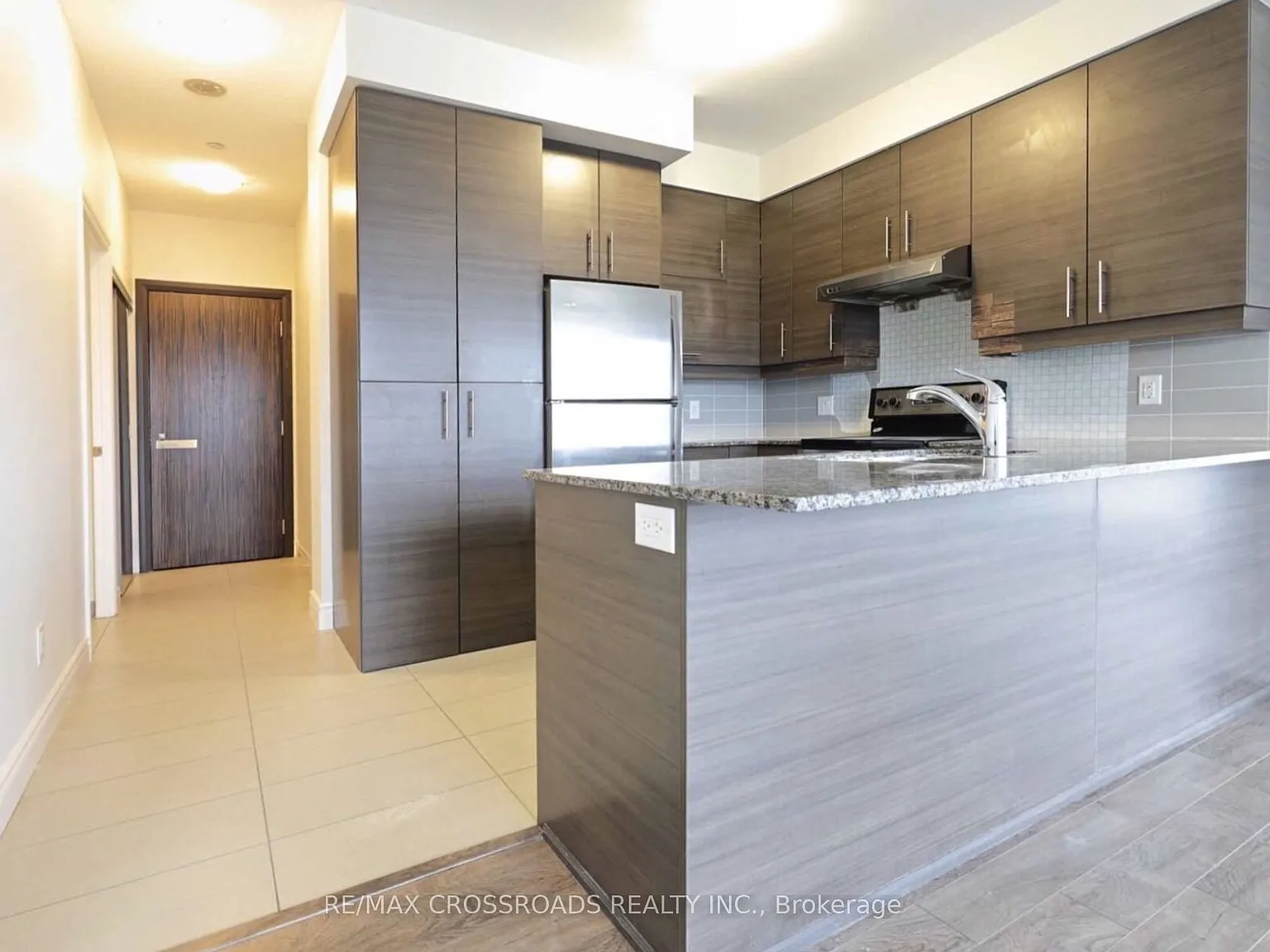 2 bed, $2,950 — Photo 3