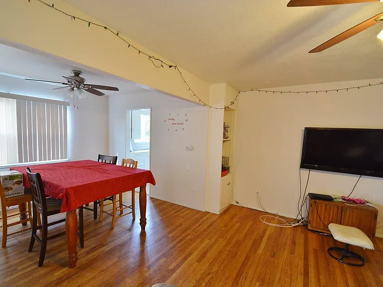 6228 Stewart St — Photo 4