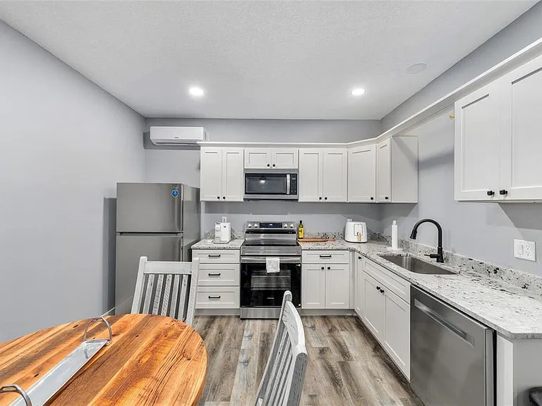 13869 S Highway 475 — Photo 34