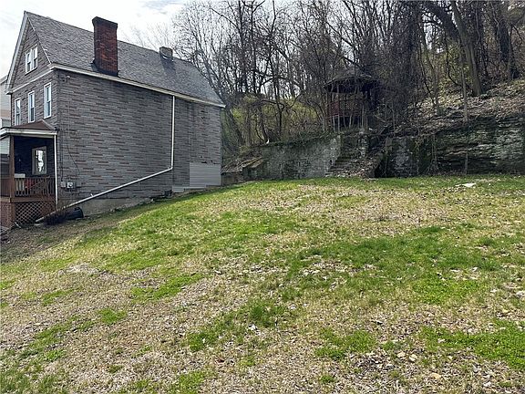 5th image of 809 Davis Ave