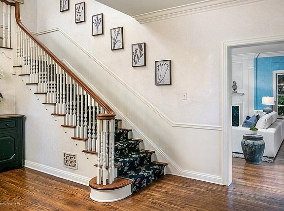 4th image of 4261 Oakwood Ave