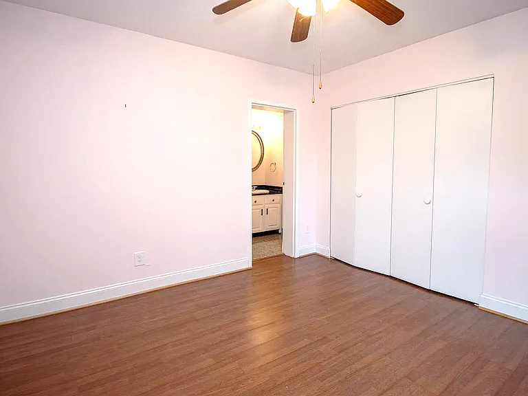 619 King St #801 — Photo 3