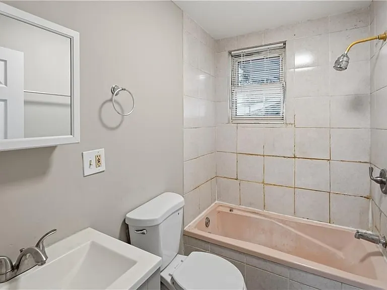 82 Pond St #3 — Photo 9