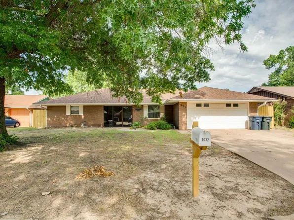 1032 Canterbury Rd, Enid, OK 73703