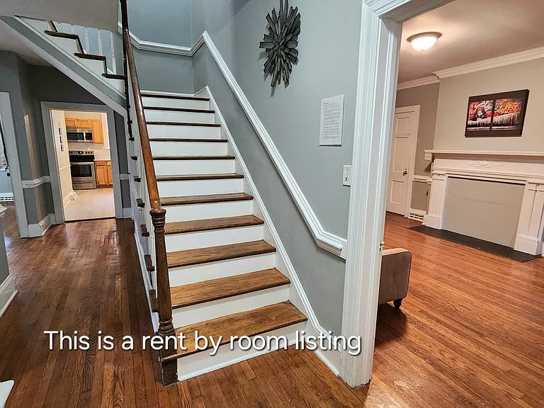 558 Avent St — Photo 6