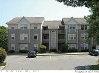 6780 Willowbrook Dr APT 4, Fayetteville, NC 28314