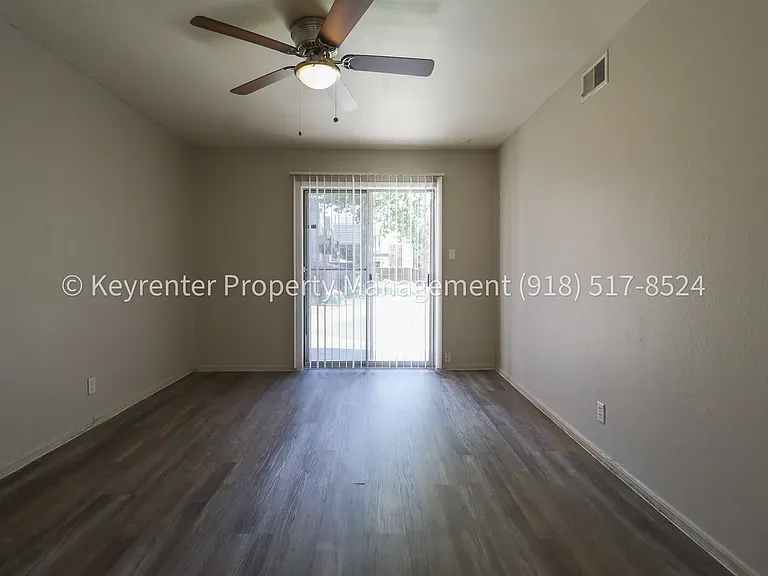 4318 E 67th St #571 — Photo 3