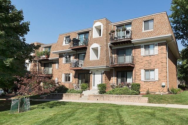 1st image of 4126 Cove Ln APT B