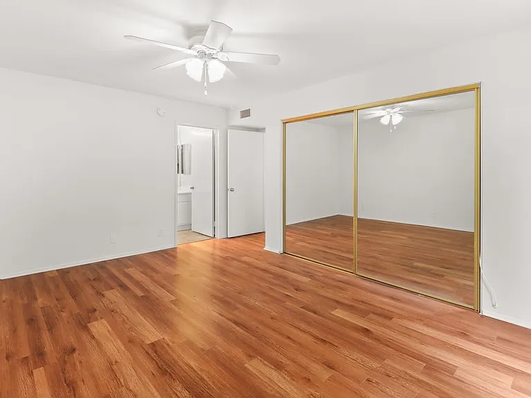 1619 S Bentley Ave #304 — Photo 18