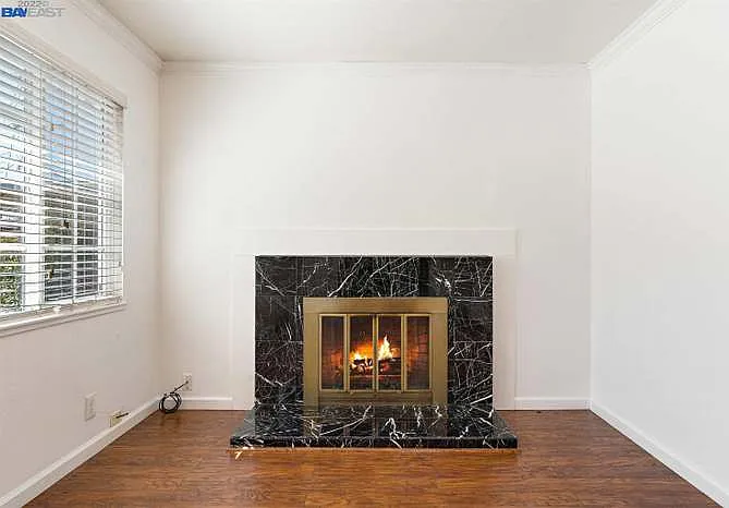 1172 Huron Ln — Photo 10