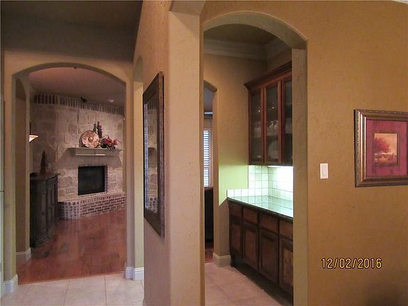 3rd image of 7904 Forest Hills Ct