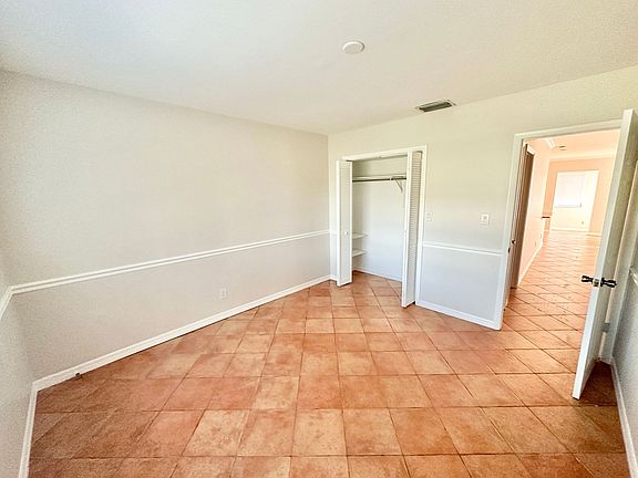5th image of 644 92nd Ave N