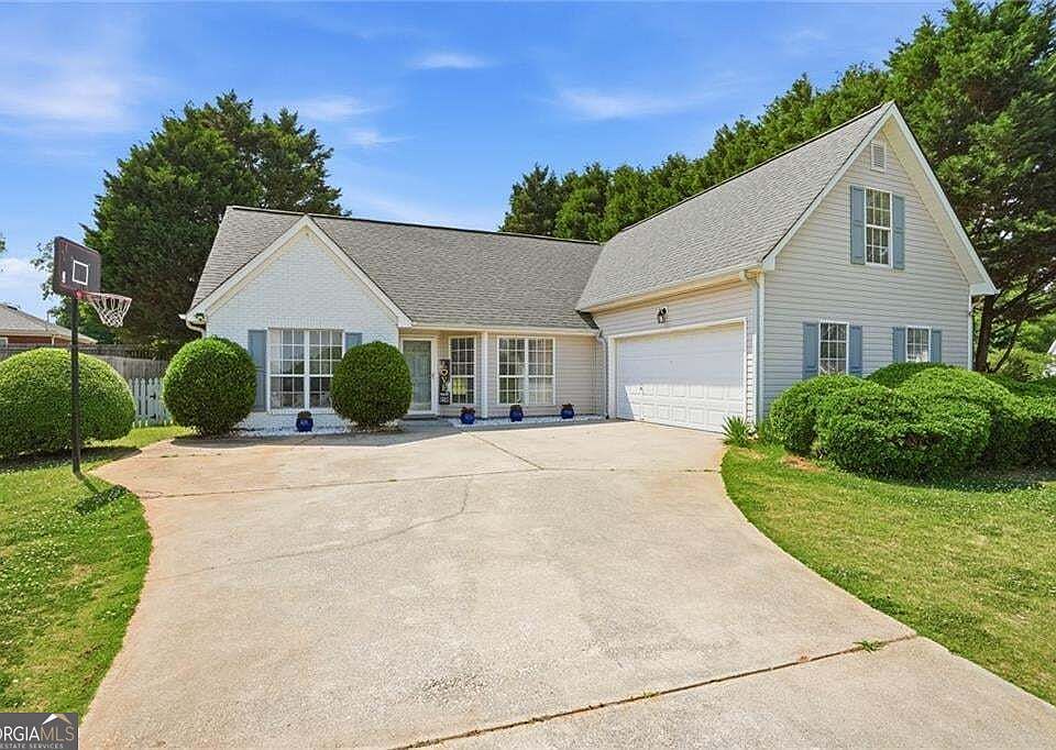 1st image of 35 Shenandoah Dr
