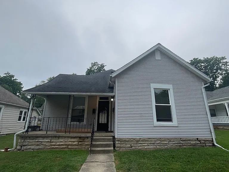 705 N Lincoln St — Photo 9