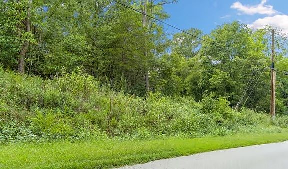 3rd image of Chaucer Dr #30