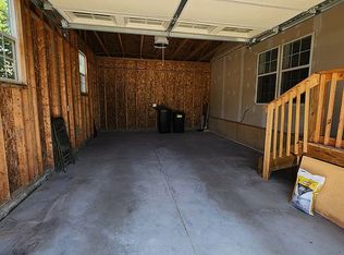 209 Borman Ave, Flushing, MI 48433