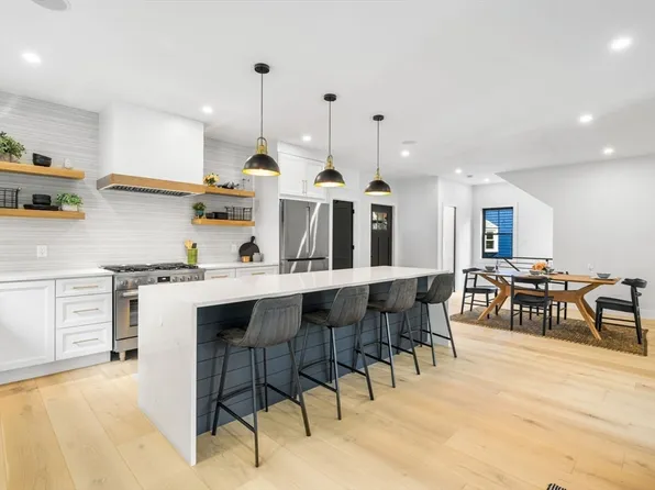 85 Oxford St #1, Somerville, MA 02143