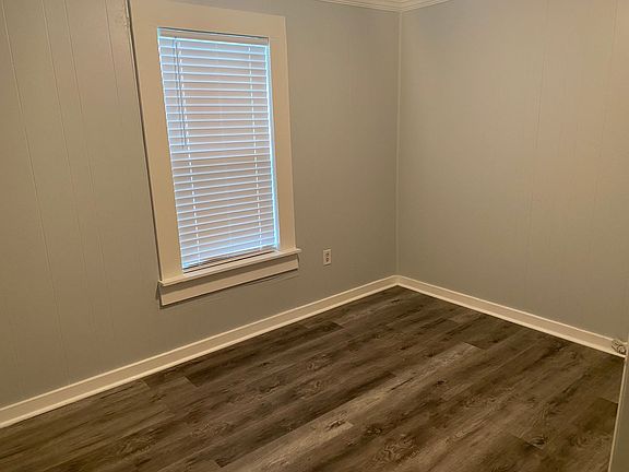 5th image of 1919 Gieffers St