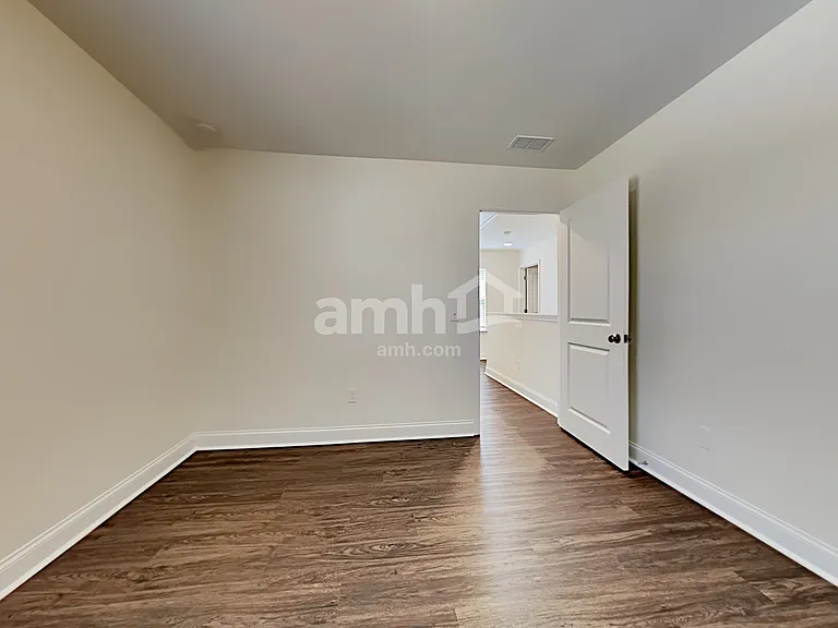 149 Blackstone Dr — Photo 11