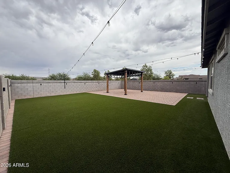 11002 W Marguerite Ave — Photo 15