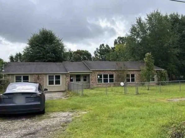 416 Craft Ln, Orange, TX 77632