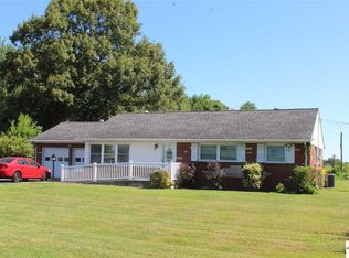 6960 Benton Rd, Paducah, KY 42003