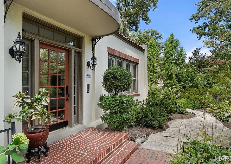 639 Locksley Pl, Saint Louis, MO 63119 | Zillow