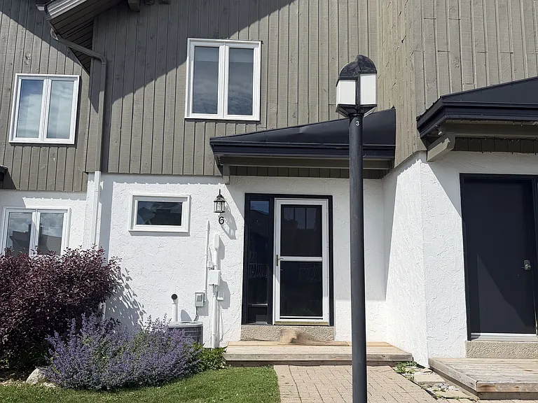 104 Kellies Way #6 — Photo 2