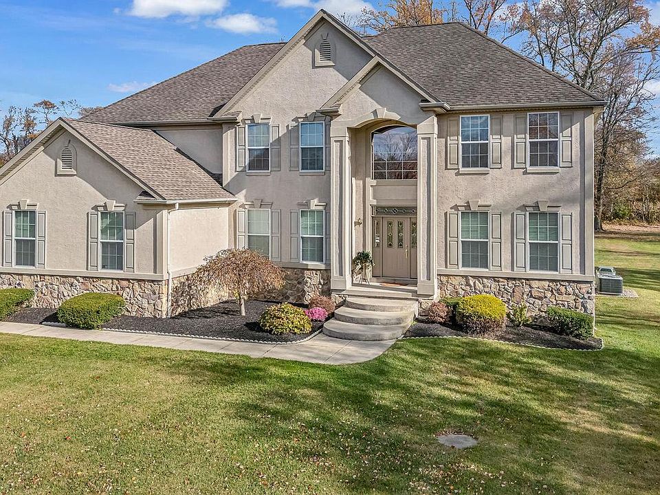 1st image of 2 Lansbrook Ct