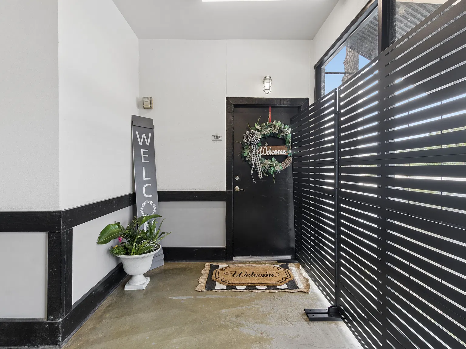 2 bed, 1223 sqft, $1,900 — Photo 4