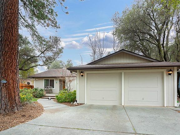 2nd image of 11209 Greenbriar Way