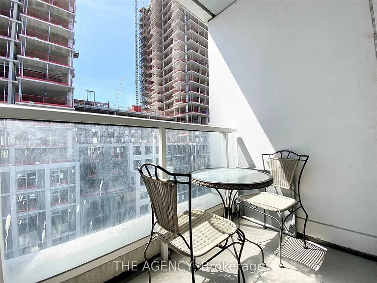 783 Bathurst St #718 — Photo 20