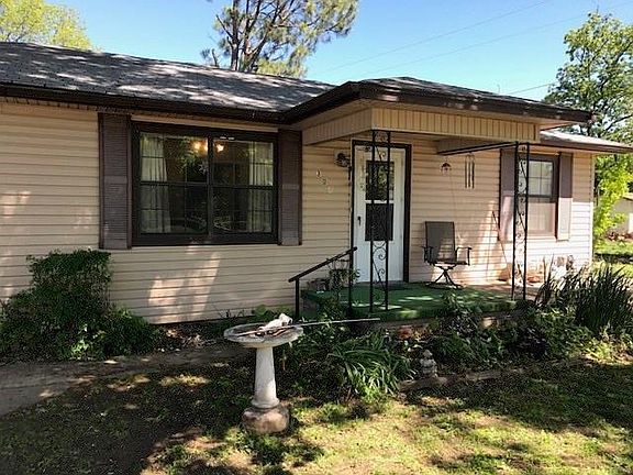 3rd image of 304 NE 5th St