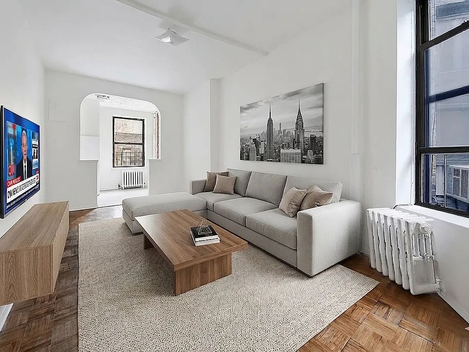1st image of 325 E 89th St #5