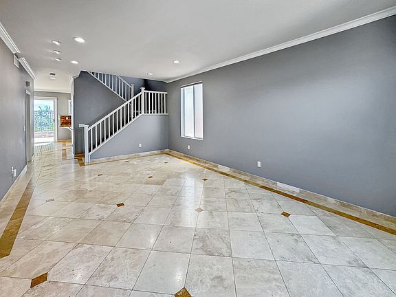 2nd image of 42 Dawn Ln