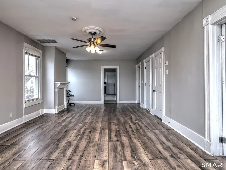 168 Lloyd St #3 — Photo 3